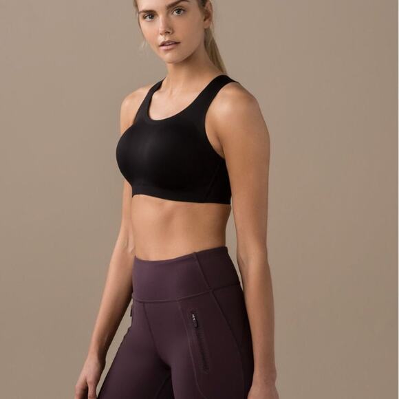 Lululemon Black Enlite Bra - Crisscross back - Picture 6 of 6